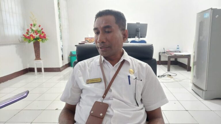 Dinas PKO Sikka Geser Kepsek SMPN Nuba Arat, Tunjuk PLH Demi Selamatkan KBM