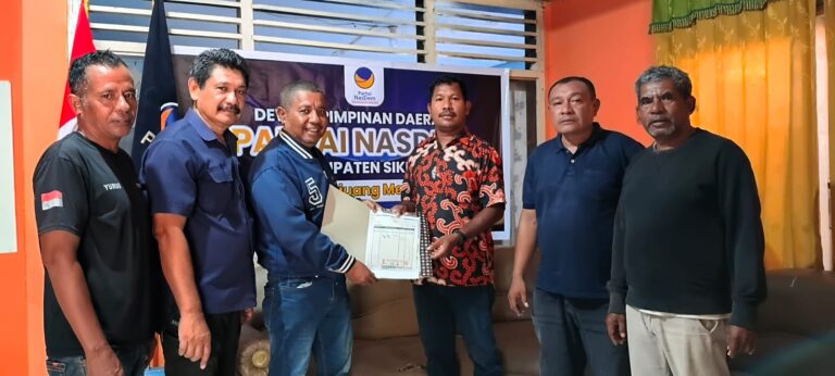 Bantu 100 Sak Semen, Desa Gera Percepat Pembangunan Jalan; Kepala Desa Apresiasi Julie Sutrisno Laiskodat