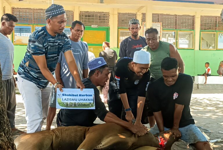 LazisMu Uhamka Salurkan Hewan Kurban untuk MIS Muhammadiyah Al Fatah Nangahale