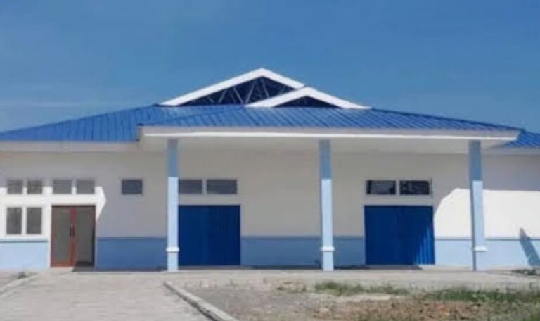 Dituduh Fitnah; Kuasa Hukum Ambo Gaharpung Minta Penyidik Periksa Senator AWK Cs Dalam Proyek Pembangunan Dapur MBG 3T di NTT