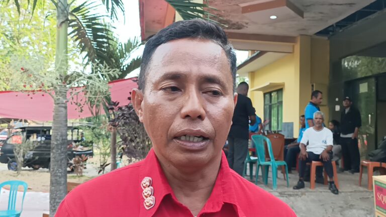 Camat Talibura Akui Pengungsi Mandiri Belum Mendapat Arahan Penanganan, Bantuan Pemerintah Disalurkan Melalui Posko Desa
